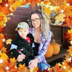 Meet your Posher, Desirae